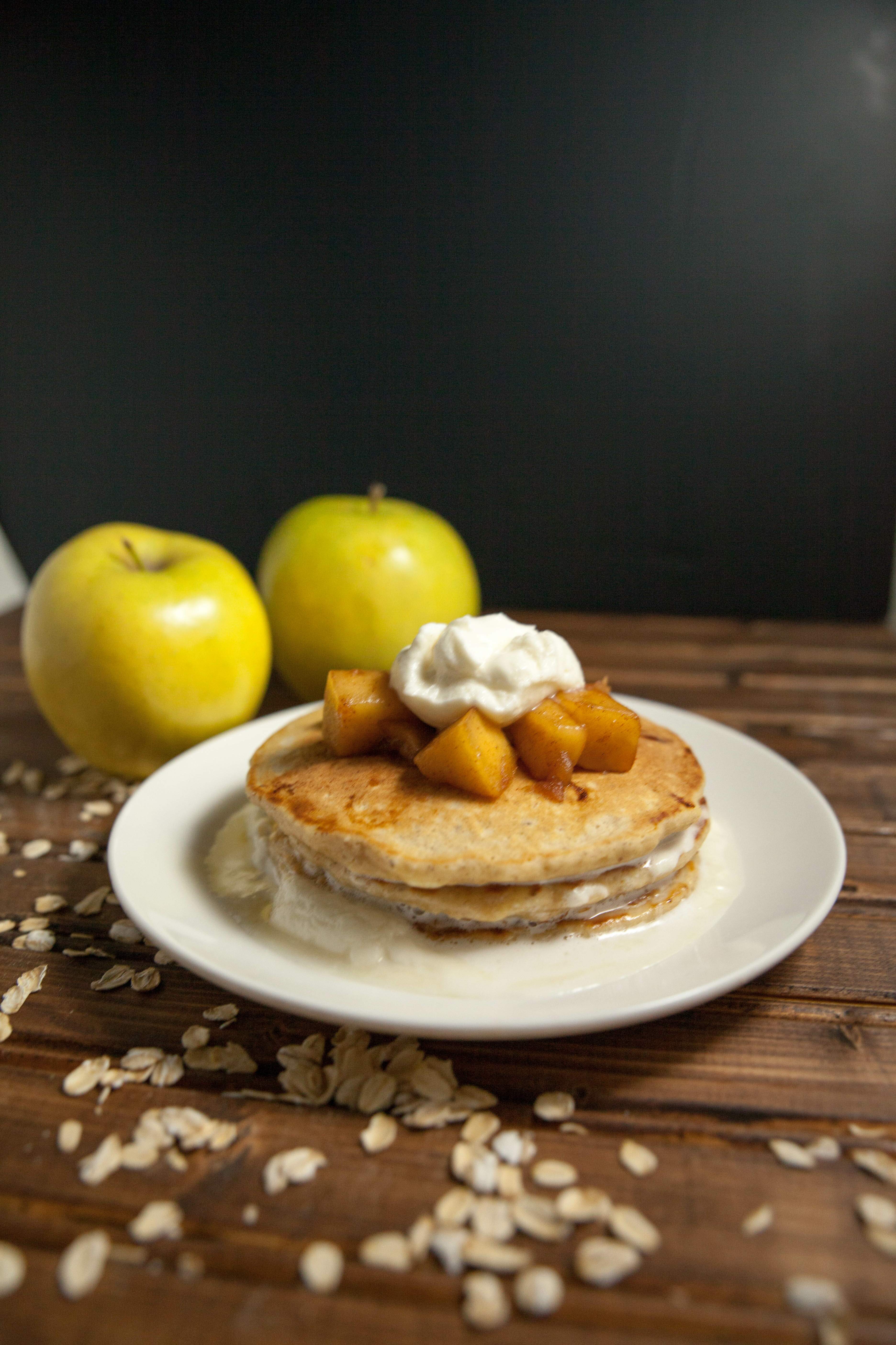 Homemade pancakes are so easy with this DIY whole grain oatmeal pancake mix from Call Me Betty callmebetty.com